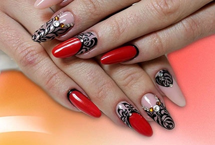 Маникюр и педикюр со скидкой 50% от студии маникюра МВ