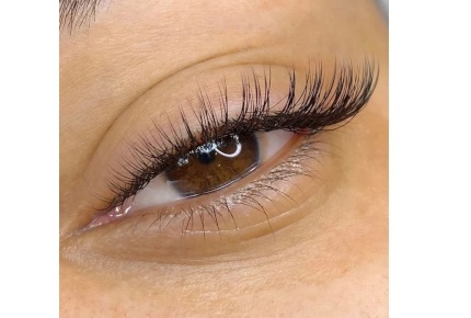 Наращивание  ресниц  со скидкой 50% от салона «Бьютика Томск»
