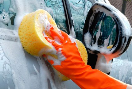 Кузов-коврики или комплексная мойка со скидкой 50% на мойке Atlantis на Ленина