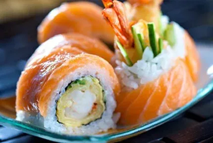 Скидка 50% на наборы роллов и чизкейк от O'key sushi