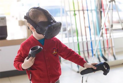 Час игры в виртуальной реальности со скидкой 70% в детском игровом пространстве Hi-Tech