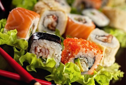 Скидка 50% на наборы суши от ресторана доставки Hostoria del Sushi