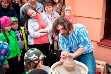 Два билета на мастер-классы по керамике в Первом музее славянской мифологии со скидкой 50%