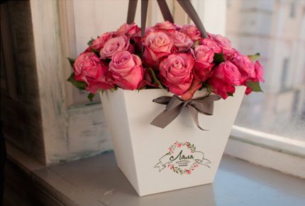 15 роз за 650 рублей. Розы и хризантемы со скидкой до 50% от салона «Долина цветов»