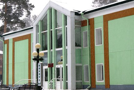 Гостиничные номера в любой день недели в ЦДСО "Томь" в Калтае  со скидкой 50%