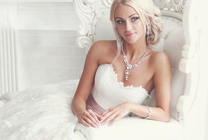 Свадебные платья со скидкой 50% в свадебной галереи "To be married".