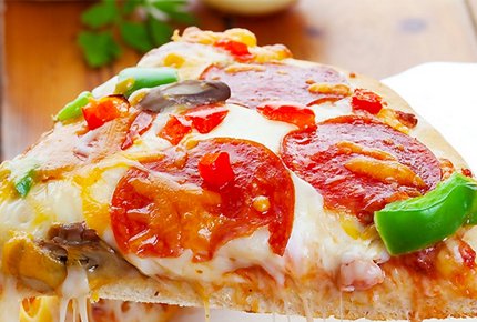 Вкуснейшие пиццы со скидкой 50% от ресторана доставки Yummy Pizza